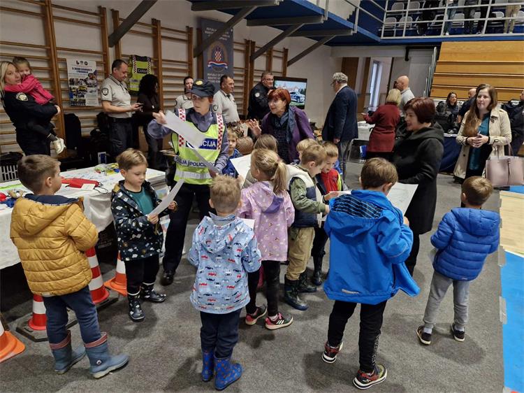 Slika /2024/Prevencija/Sajam sigurnosti - Čakovac/10.jpg